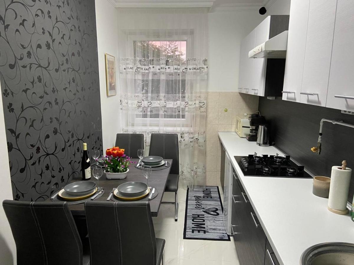 Melinda Apartman 小瓦尔道 外观 照片